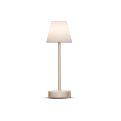 Lampe à batterie lola slim 30 laiton de Newgarden, éclairage solaire et à batterie dans Eclairage extérieur