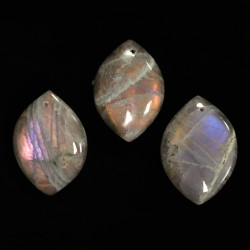 Pendentif pierre labradorite violette aa+ 35-45 de Camille ambiance nature dans 💎 Bijoux et accessoires ésotériques