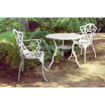 Fauteuil blanc victoria de BIZZOTTO - Déco de la maison et du jardin dans 💺 Fauteuil pour l'exterieur