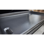 Plancha 76 cm sur chariot weber de Weber- BBQ à charbon, à gaz et électriques dans Barbecue pour de bonnes grillades