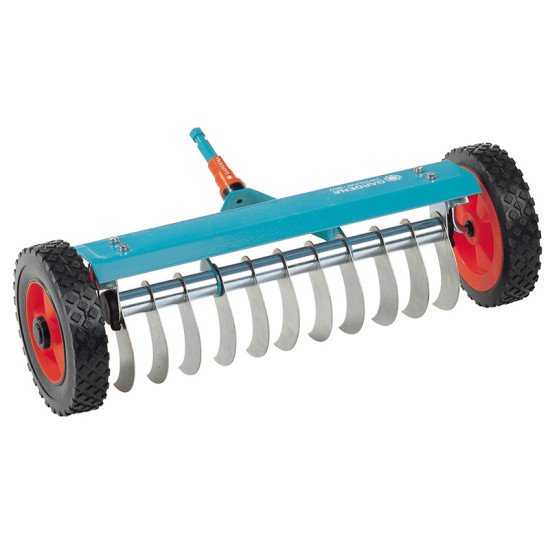 SCARIFICATEUR SUR ROUES COMBISYSTEM GARDENA de Gardena - Arrosage goutte à goutte - Outillages  dans Outils Combi-system de G...