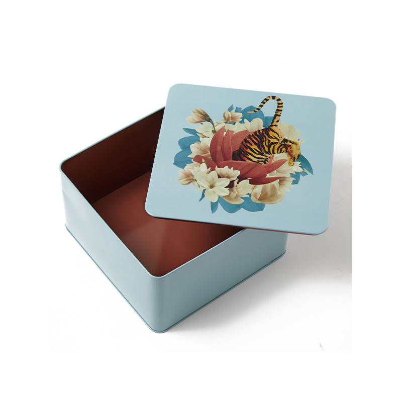 Boite carree tiger flower en metal 17.7x10.2cm de Gangzai dans Boites