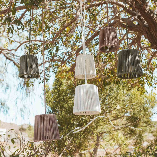 Lustre conta hang mini rechargeable vert design de Newgarden, éclairage solaire et à batterie dans Eclairage extérieur
