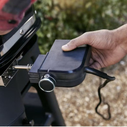 Barbecue weber lumin compact crimson red de Weber- BBQ à charbon, à gaz et électriques dans a faire