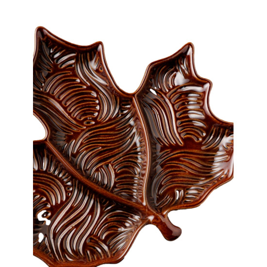 PLAT FEUILLE D'ERABLE de Chehoma dans C062
