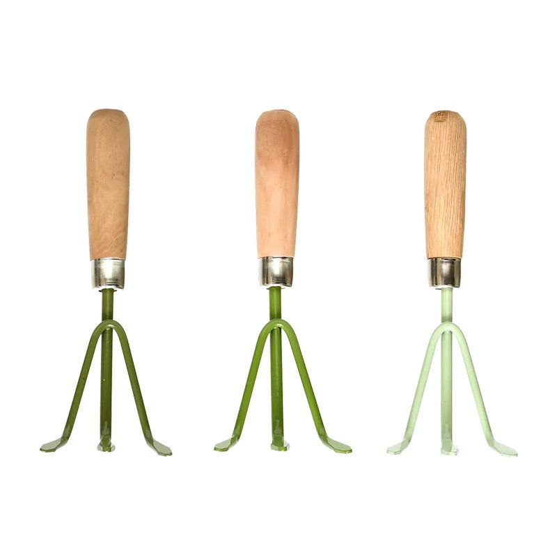 Râteau vert pour le jardin de Esschert design - deco maison et jardin dans E058