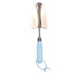 Pelle bleue pour le jardin de Esschert design - deco maison et jardin dans E058