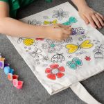 Sac à colorier fleuri pour décoration créative de Esschert design - deco maison et jardin dans E058