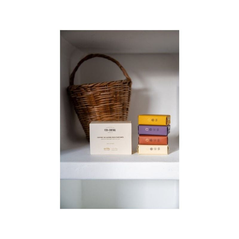 lot 4 savons rose, lavande, miel, thé blanc de Savon de Marseille dans F0711