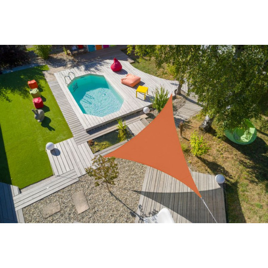 Voile triangulaire 5 m de côté camel de Jardiline - Baches dans Voile d'ombrage pour l'exterieur