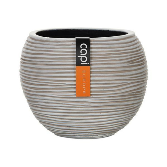 Vase boule IV 21.5x18 ivoire de Capi Europe - Cache et pot décoratifs design dans Cache-pot et pot déco